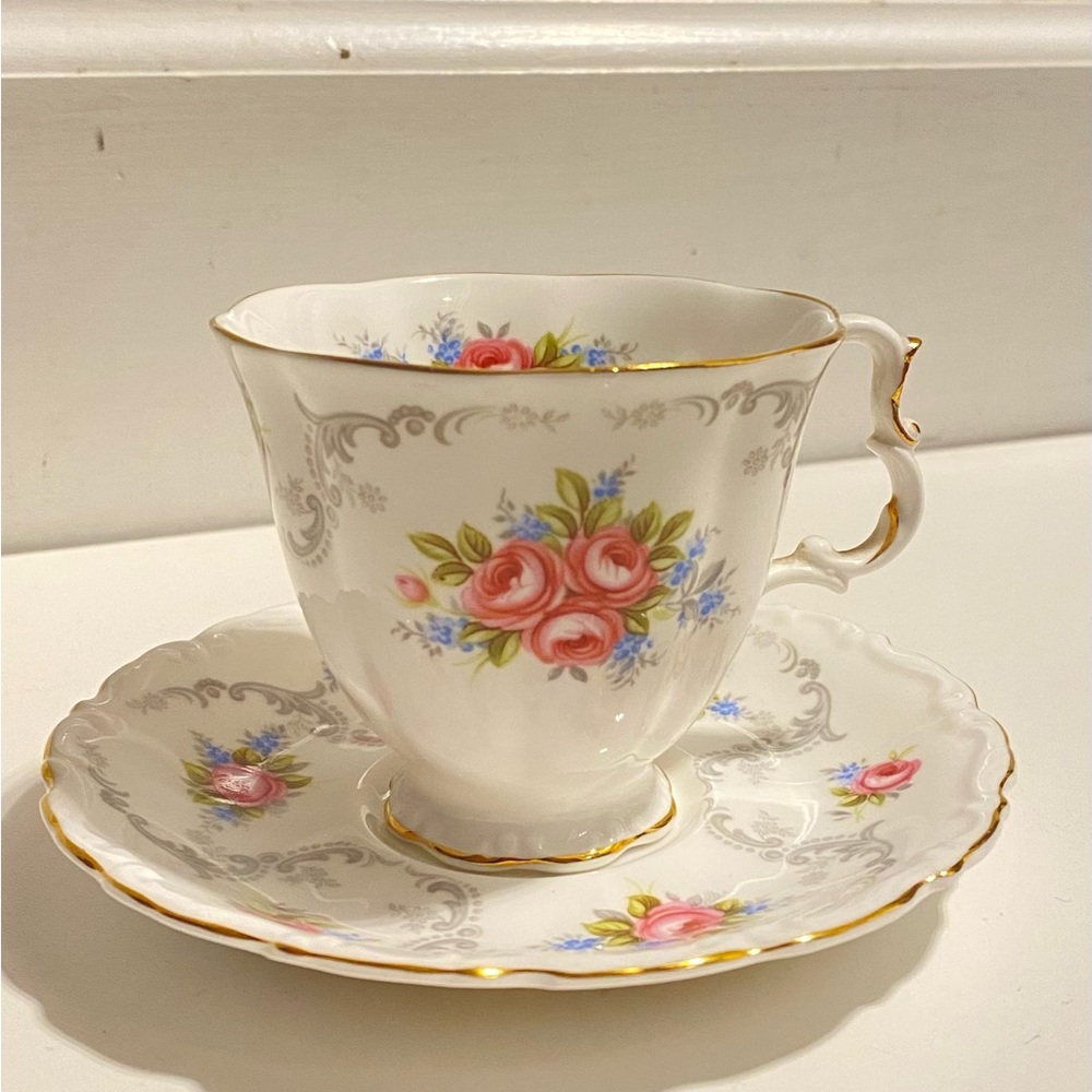 Vintage Royal Albert old country rose bone china tranquility